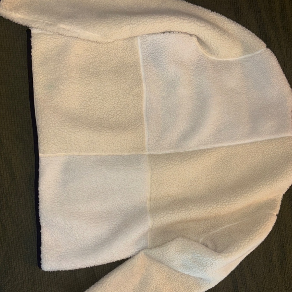 Lacoste jacket - Picture 8 of 14